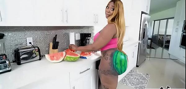  That Watermelon Booty Victoria Cakes huge booty lady